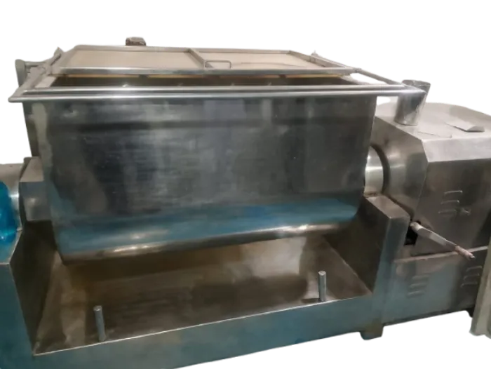 Powder Mixture Machine (Single Screw Mixer) - View 1