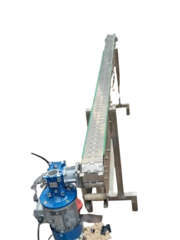 SPS-77 S.S and Plastic Slat Conveyor - View 1